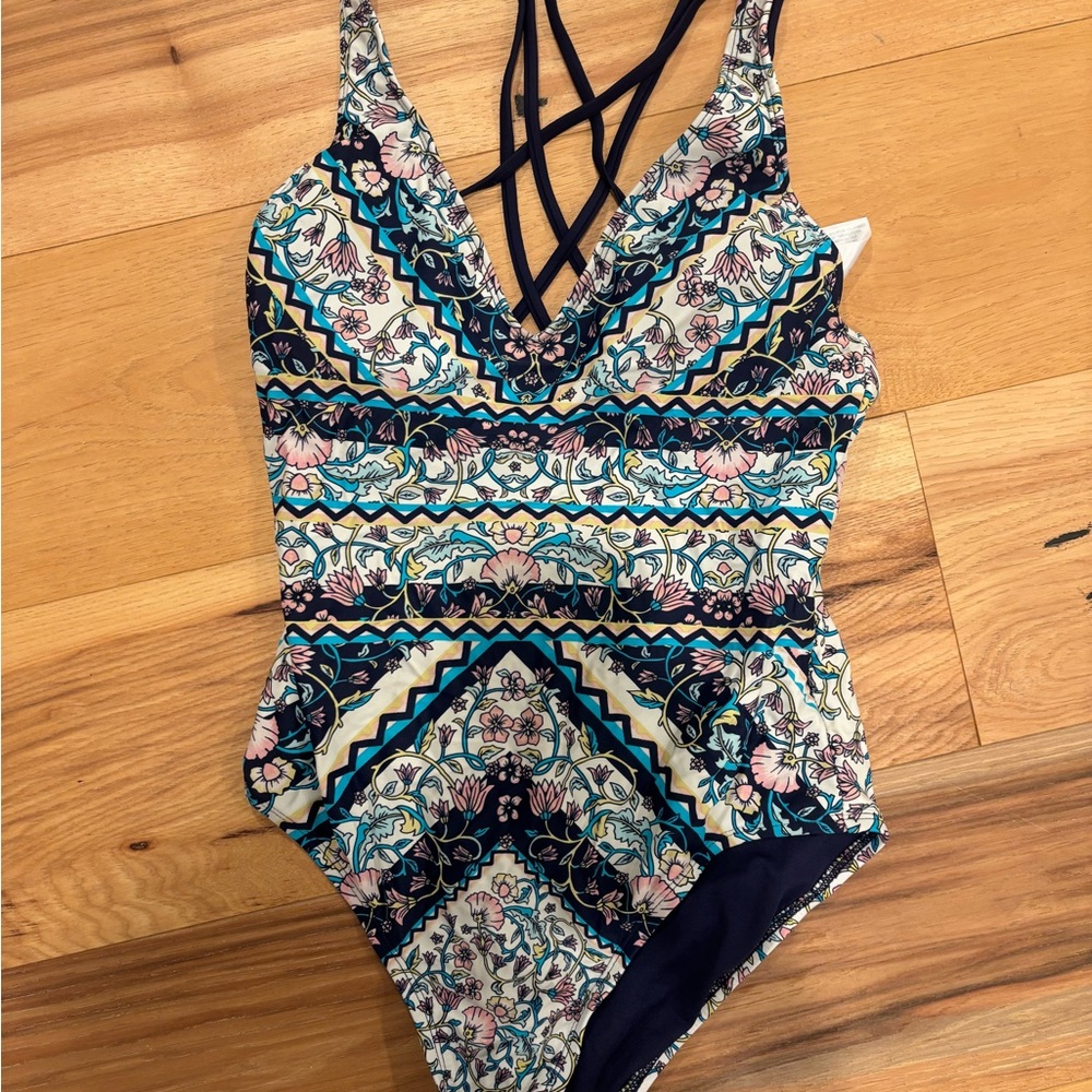 Kona Sol Women’s One-Piece Swimsuit
